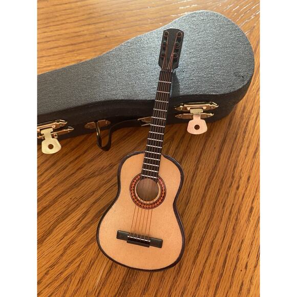 Guitar & Case & Stand Christmas Ornament Tree Nesting Decor Doll Miniature 7" - Picture 4 of 14